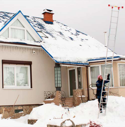 Очистка крыши частного дома от снега г. Саранск